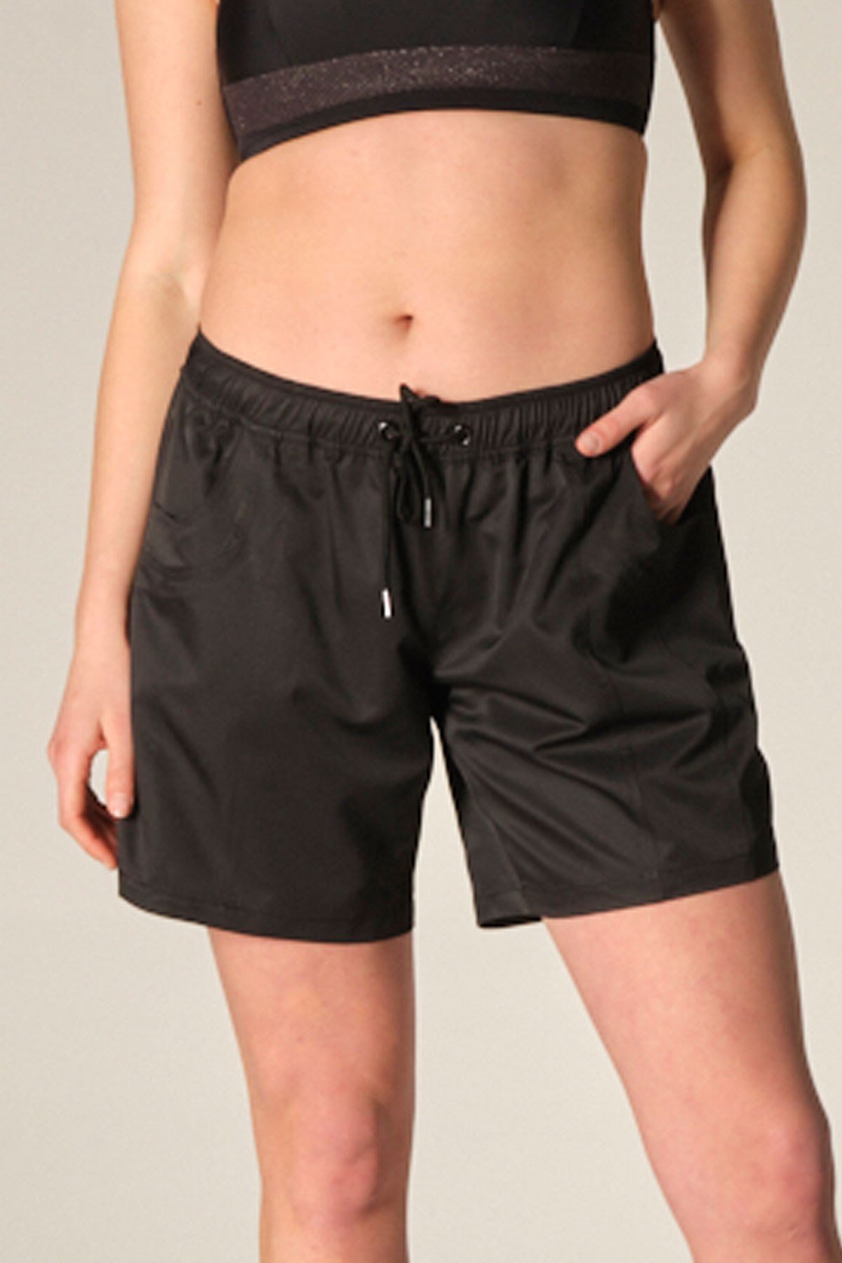 C&City Women Sea Short BN-12 Black
