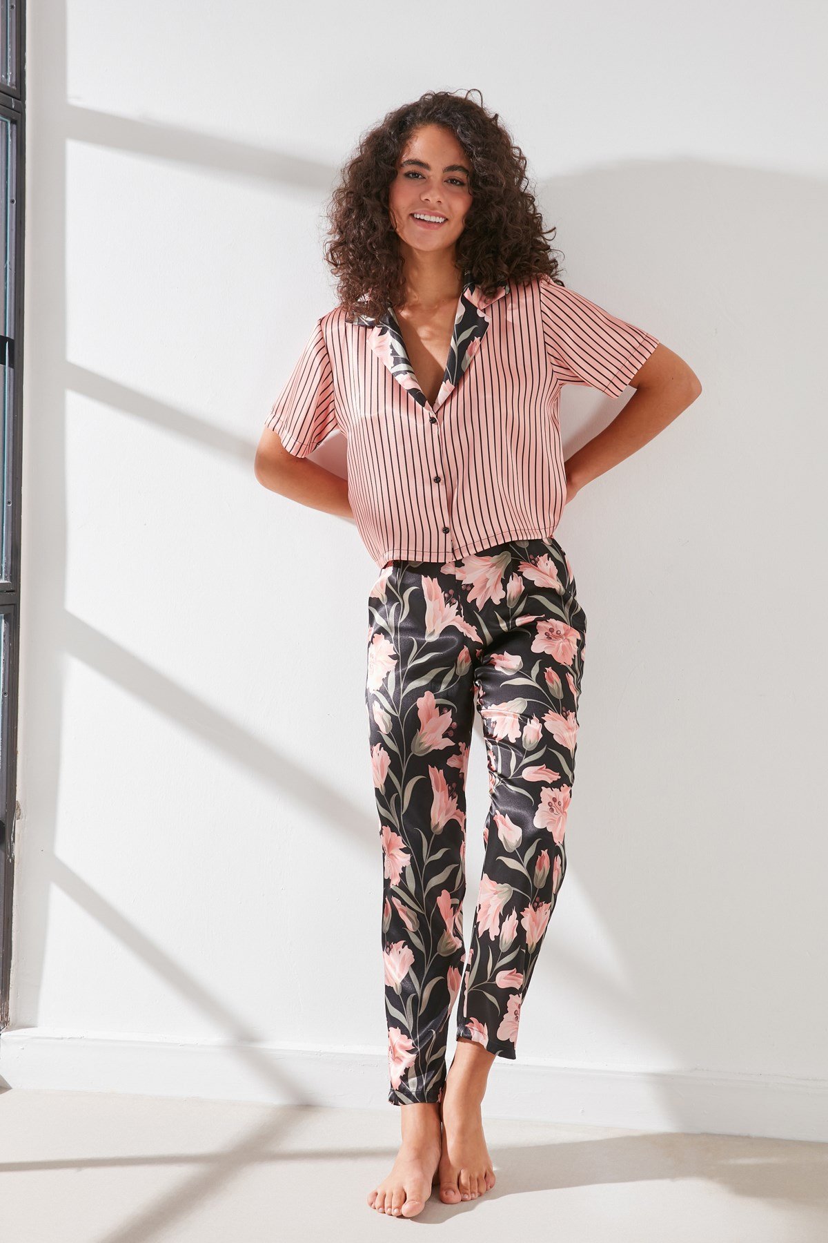 C&City  Satin Pyjama Set 9066  Salmon/Black