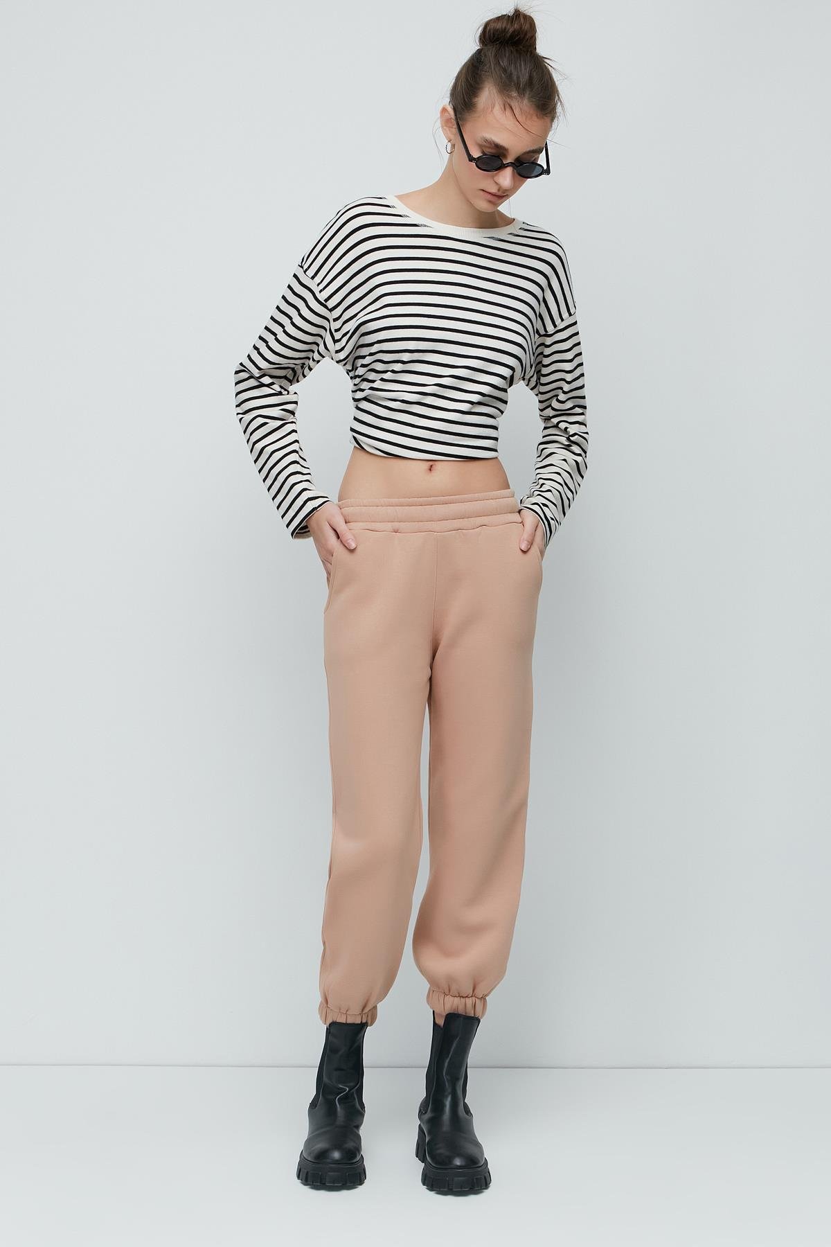 C&City Women Sweatpants 906 Cream Color