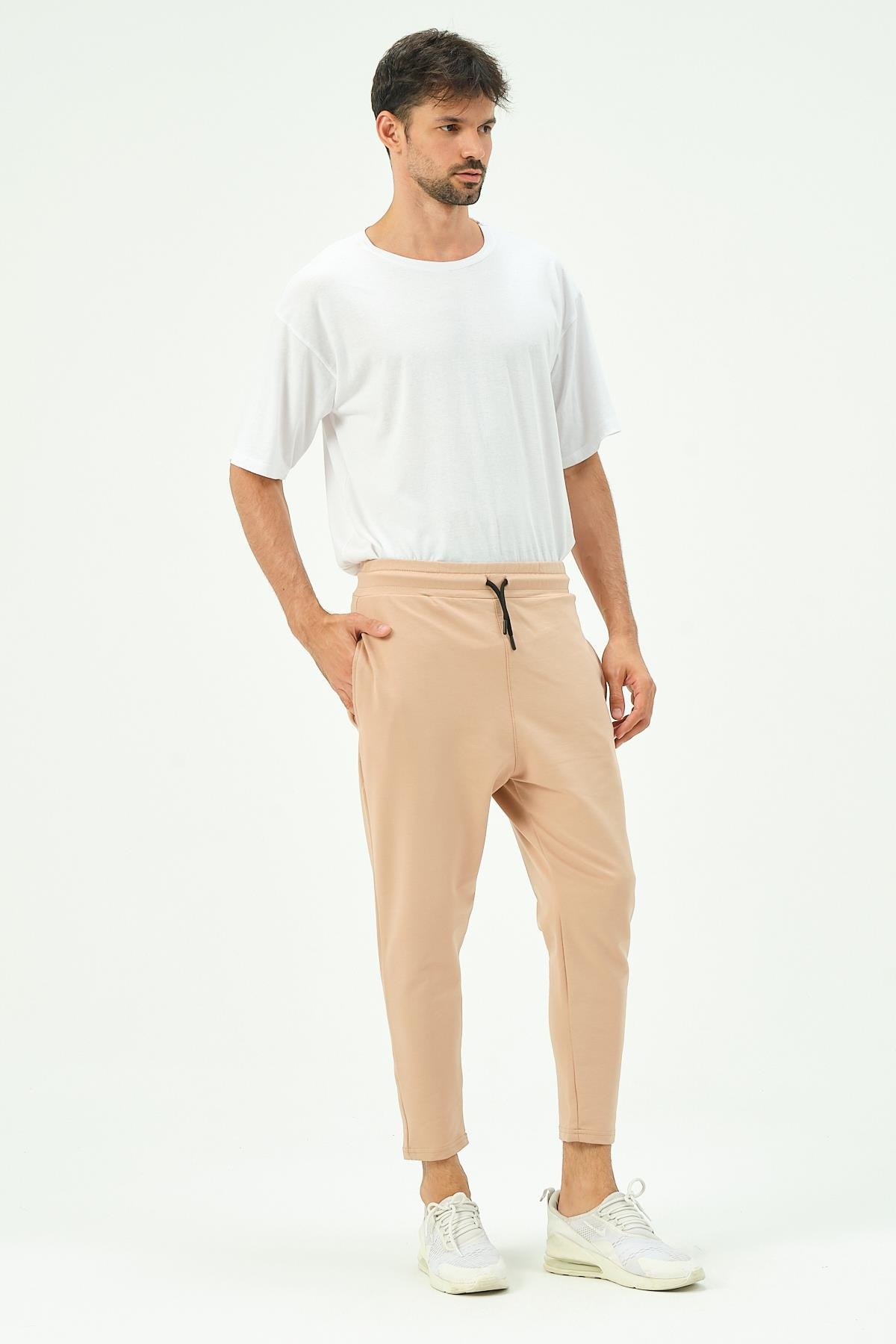 C&City Men Loose-Fit Straight Leg Sweatpants 785  Milky Brown Color