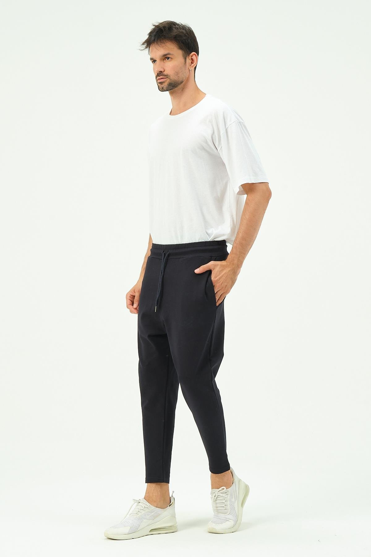 C&City Men Loose-Fit Straight Leg Sweatpants 785  Navy Blue