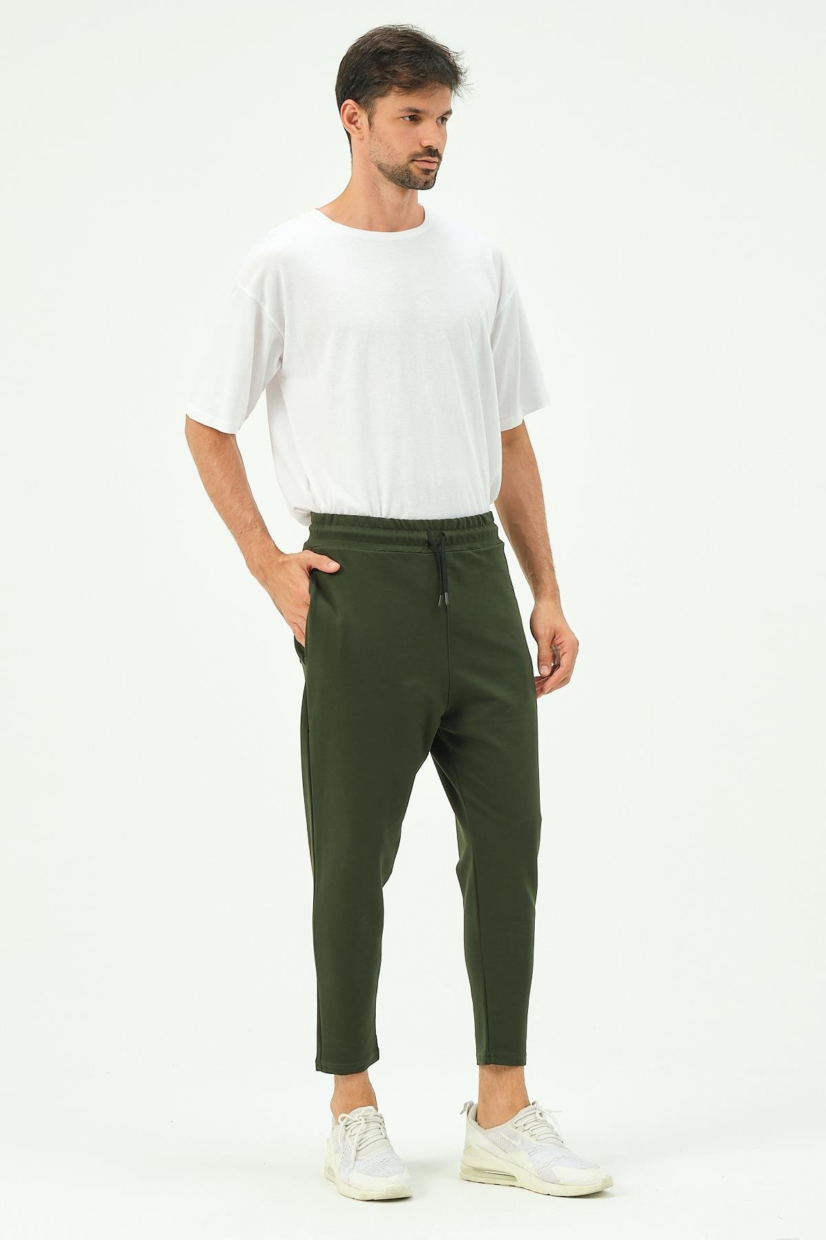 C&City Men Loose-Fit Straight Leg Sweatpants 785  Khaki