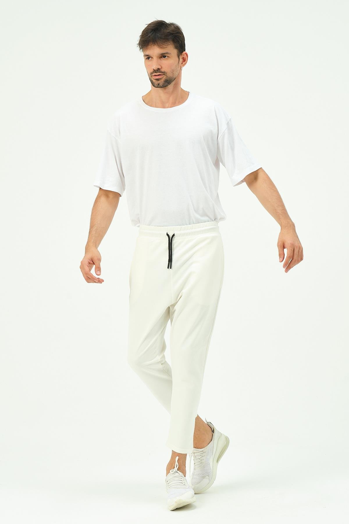 C&City Men Loose-Fit Straight Leg Sweatpants 785  Ecru