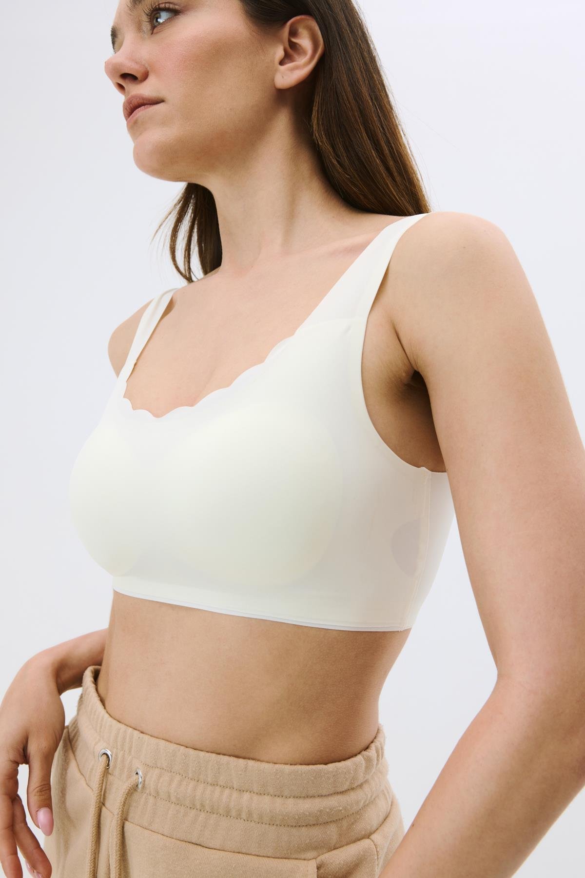 C&City Non-Wireless Seamless Laser Bra with Removable Pads C26130 Ecru