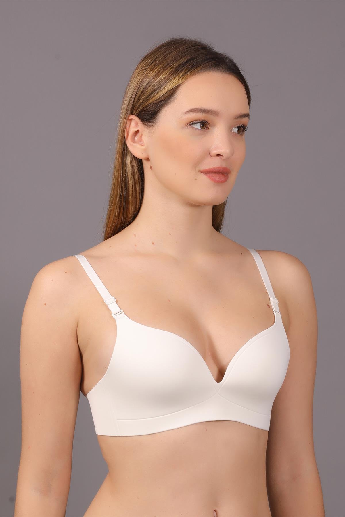 C&City Non-Wireless Seamless Laser Bra C26145 Ecru