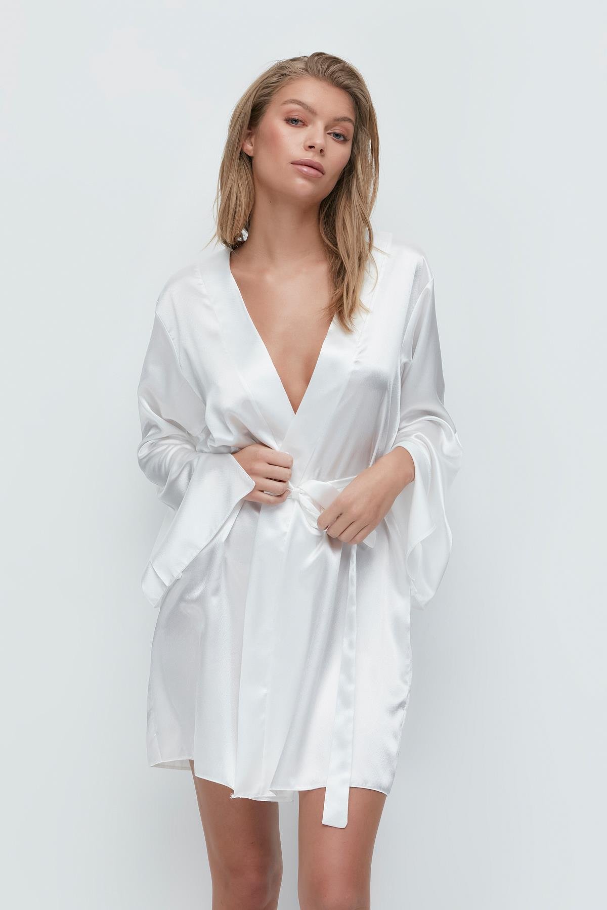 Back Detail Long Sleeve Satin Nightgown 091 Ecru